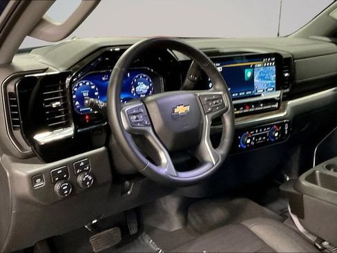 Used 2023 Chevrolet Silverado 1500 LT AWD/4WD image 14