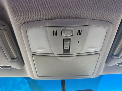 Used 2012 Nissan Altima 2.5 SL w/ 2.5SL Pkg image 26