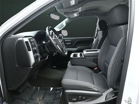 Used 2018 Chevrolet Silverado 1500 LT w/ Rally 2 Edition image 11