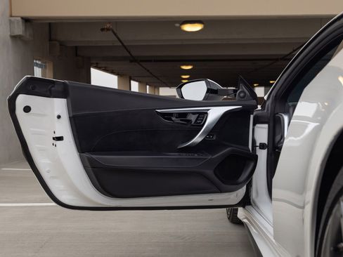 Used 2017 Acura NSX image 40