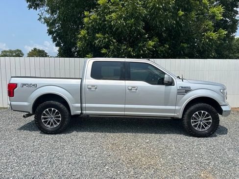 Used 2019 Ford F150 Lariat w/ Equipment Group 502A Luxury AWD/4WD image 6