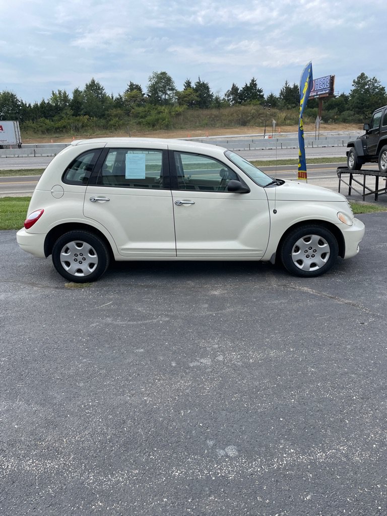 Used 2007 Chrysler PT Cruiser FWD image 6