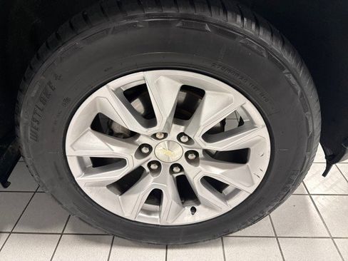 Used 2019 Chevrolet Silverado 1500 Custom w/ Custom Value Package image 9