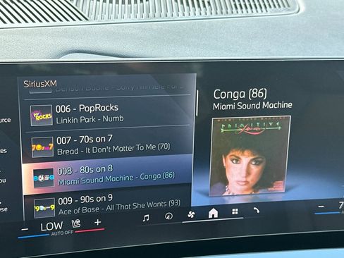 Used 2026 BMW 540i xDrive w/ M Sport Package AWD/4WD image 23