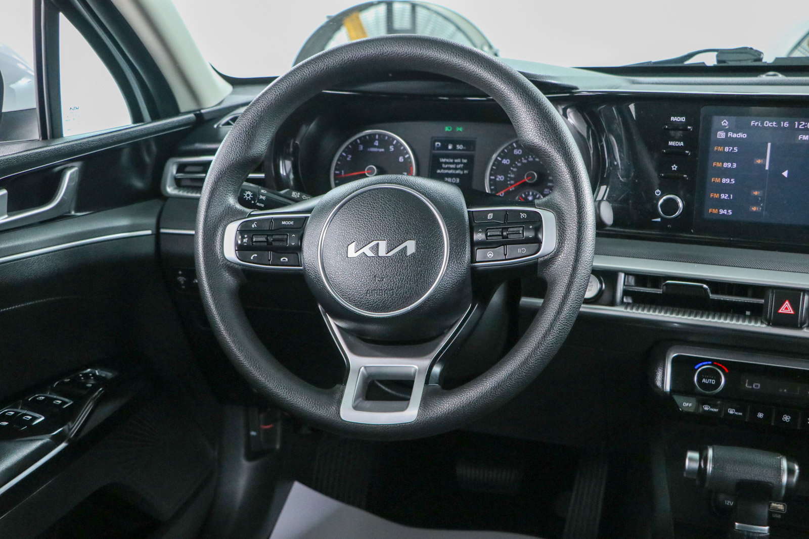 Used 2023 Kia K5 LXS FWD image 12