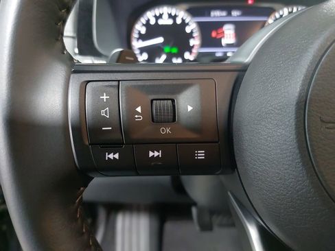 Certified 2025 Nissan Pathfinder SV AWD/4WD image 18