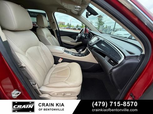 Used 2017 Buick Envision Essence FWD image 31
