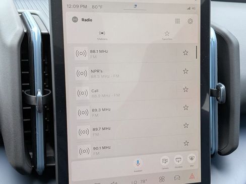 New 2026 Volvo EX30 Plus w/ Protection Package image 12