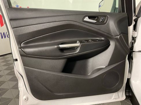 Used 2018 Ford Escape SEL FWD image 12