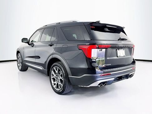 Used 2025 Ford Explorer Platinum w/ Ultimate Package image 7