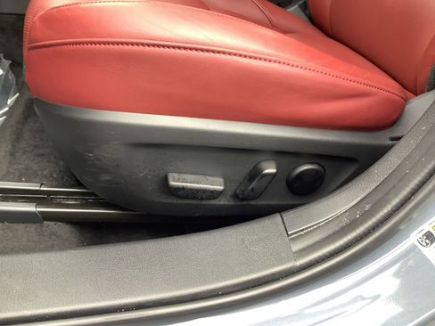 Used 2023 MAZDA MAZDA3 s image 25