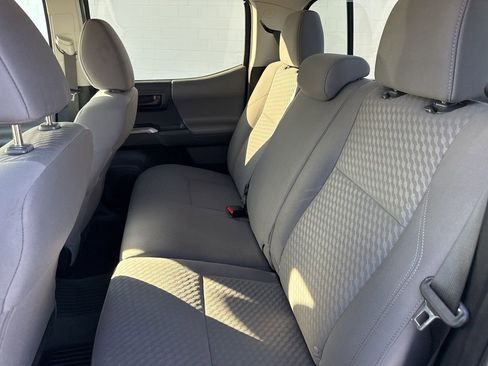 Used 2023 Toyota Tacoma TRD Sport image 13