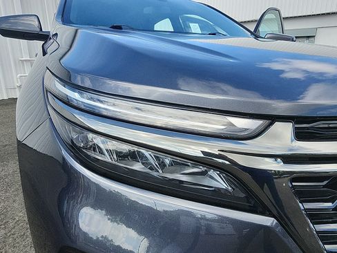 Used 2023 Chevrolet Equinox RS AWD/4WD image 12