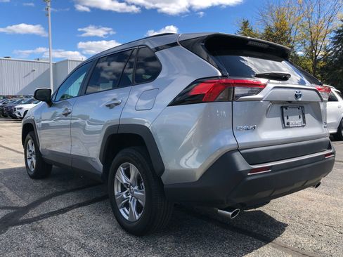 Used 2024 Toyota RAV4 XLE image 4