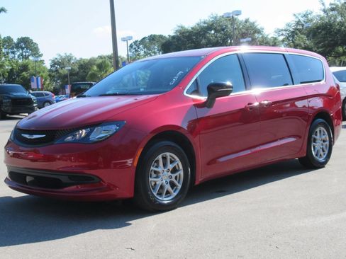 New 2026 Chrysler Voyager LX FWD image 3