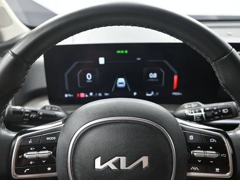 Certified 2024 Kia Sorento SX AWD/4WD image 14
