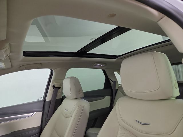 Used 2021 Cadillac XT5 Premium Luxury AWD/4WD image 32