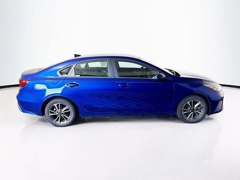 Certified 2023 Kia Forte LXS FWD image 4