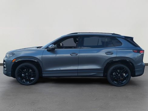 New 2026 Volkswagen Tiguan SE R-Line image 2