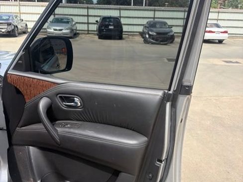 Used 2018 Nissan Armada SL w/ Premium Package RWD image 36