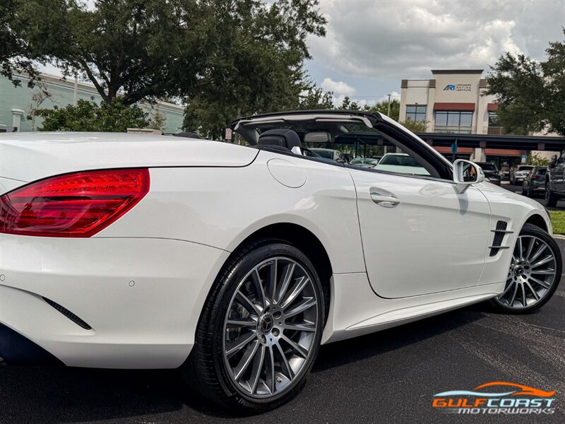 Used 2019 Mercedes-Benz SL 550 w/ Driver Assistance Package image 57