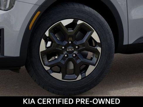 Certified 2026 Kia Sorento S w/ S Panoramic Sunroof Package FWD image 9