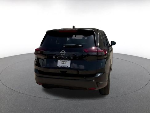 Used 2026 Nissan Rogue SV FWD image 14
