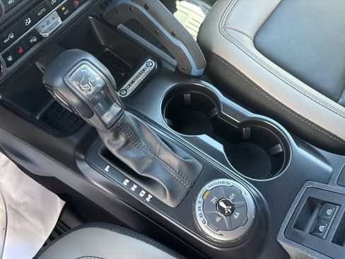 Used 2024 Ford Bronco Wildtrak AWD/4WD image 22