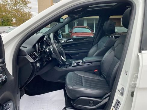 Used 2019 Mercedes-Benz GLS 450 4MATIC image 26