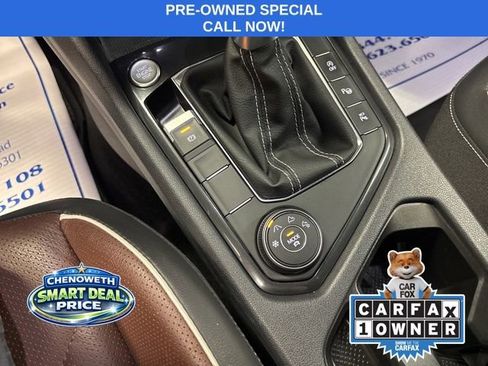 Used 2022 Volkswagen Tiguan SEL R-Line AWD/4WD image 17