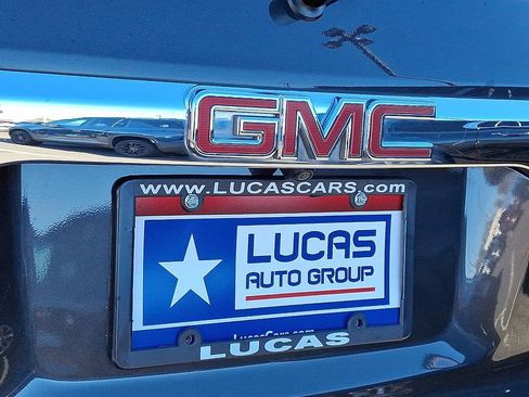 Used 2018 GMC Acadia SLE w/ Driver Alert Package I image 32