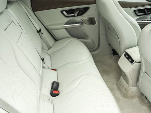Certified 2023 Mercedes-Benz EQE 350+ 4MATIC SUV image 24