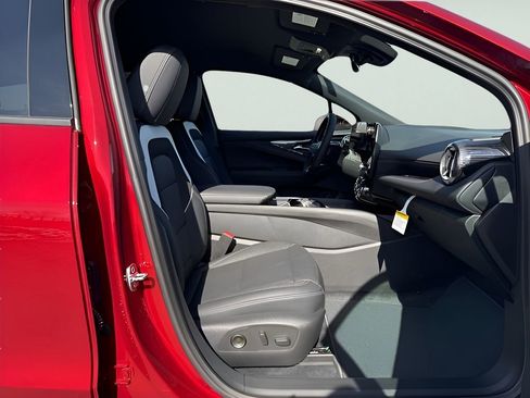 New 2025 Chevrolet Blazer EV LT image 10