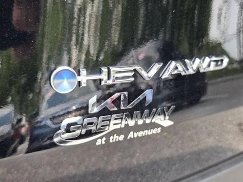 Used 2025 Toyota Grand Highlander AWD Hybrid image 18