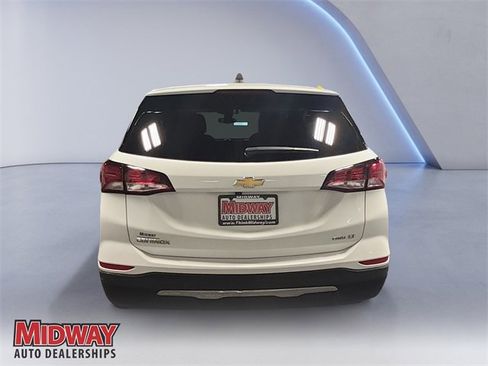 Used 2022 Chevrolet Equinox LT image 4