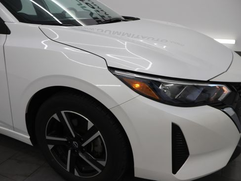 Used 2024 Nissan Sentra SV FWD image 22