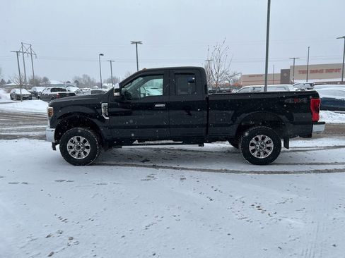 Used 2019 Ford F350 XLT w/ XLT Premium Package image 8