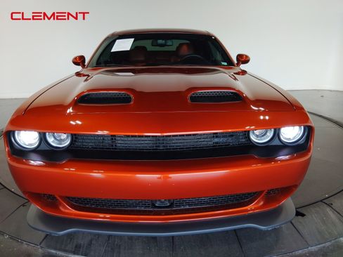 Used 2023 Dodge Challenger SRT Hellcat image 2