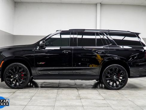 Used 2025 Cadillac Escalade V w/ LPO, ONYX Package AWD/4WD image 10