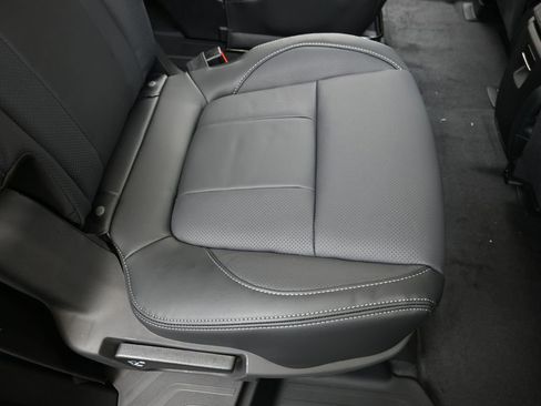 New 2026 Subaru Ascent Limited image 16