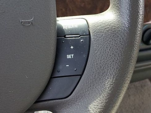 Used 2008 Mercury Grand Marquis GS RWD image 8