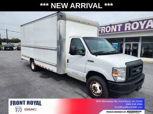 Used 2018 Ford E-350 and Econoline 350 Super Duty image 1