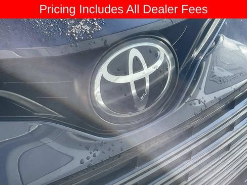 Used 2022 Toyota Camry LE FWD image 13