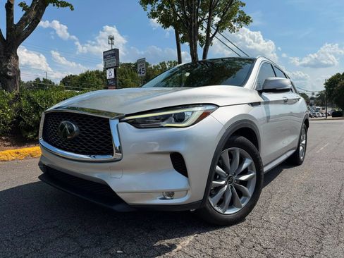 Used 2021 INFINITI QX50 Luxe FWD image 2