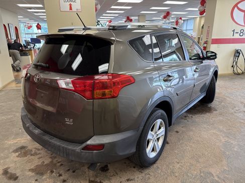 Used 2014 Toyota RAV4 XLE AWD/4WD image 10