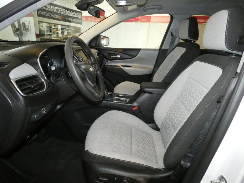 Used 2023 Chevrolet Equinox LS w/ LS Convenience Package AWD/4WD image 10