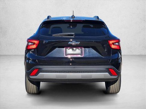 New 2026 Chevrolet Trax LT w/ Driver Confidence Package image 8
