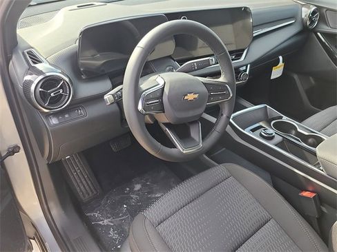 New 2026 Chevrolet Equinox LT image 11