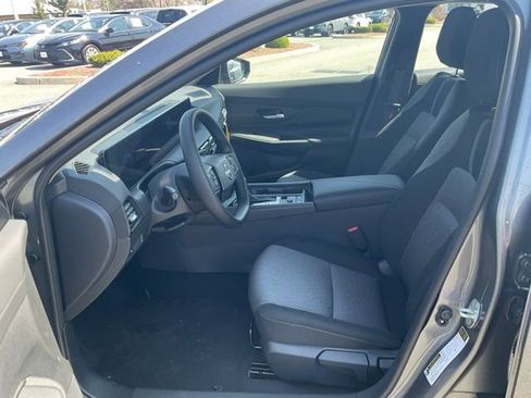 New 2026 Nissan Sentra SV w/ Floor Mat Package FWD image 11