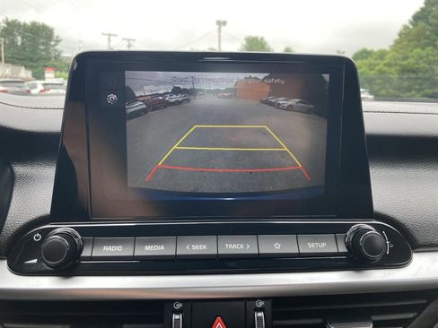 Used 2022 Kia Forte LXS w/ LXS Technology Package image 19